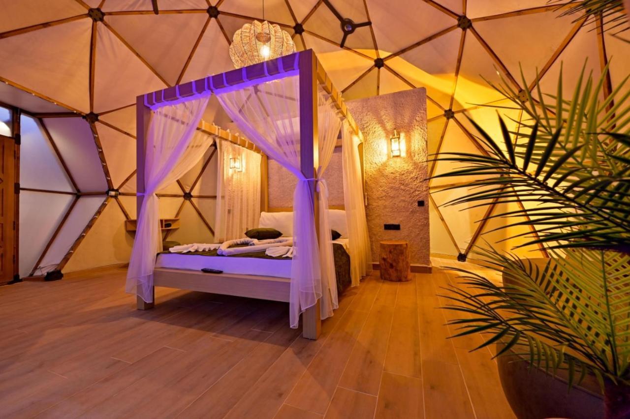 Kalkan Dome Suites & Deluxe Hotel คาช ภายนอก รูปภาพ