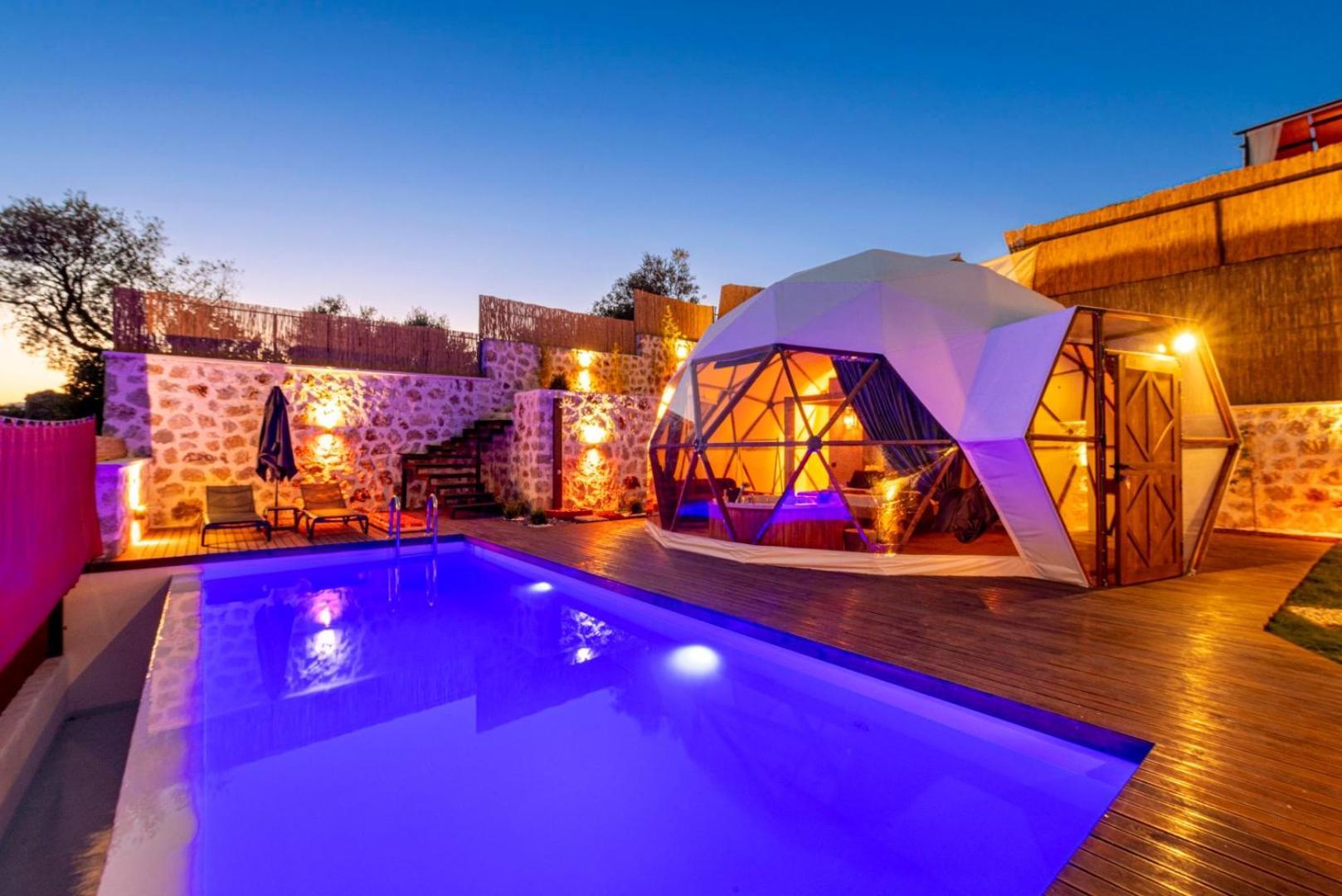 Kalkan Dome Suites & Deluxe Hotel คาช ภายนอก รูปภาพ